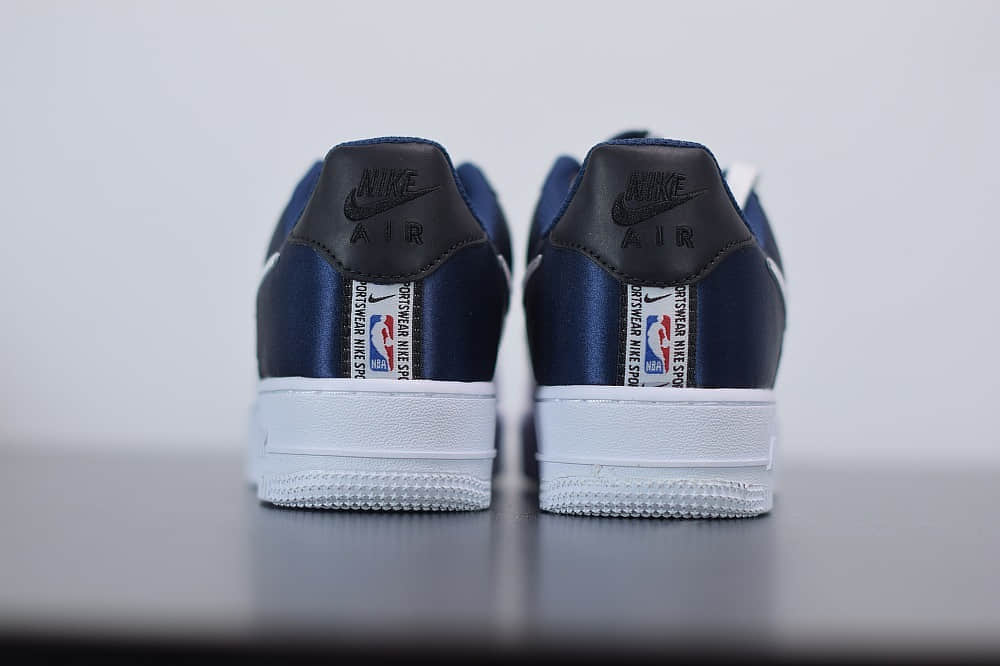 耐克Nike Air Force 1'07 LV8 1HO19空军一号白蓝丝绸拼接板鞋纯原版本 货号:BQ4420-400