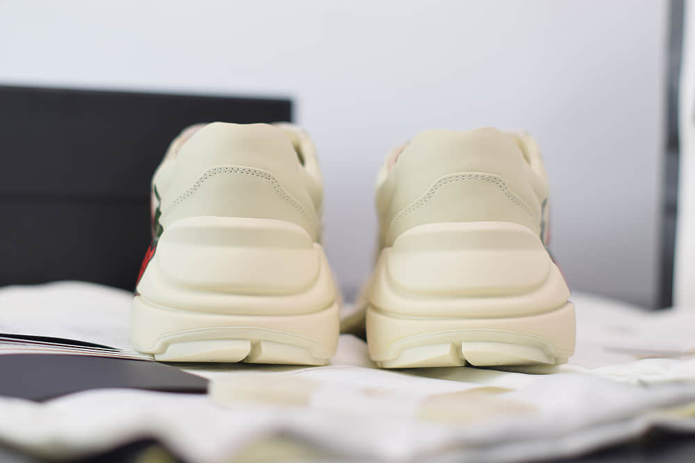 古驰Gucci Rhyton印花草莓红做旧经典复古老爹鞋纯原版本 货号:576963DRW009522