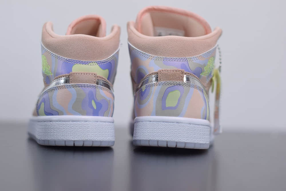 乔丹Air Jordan 1 Mid AJ1银粉云朵中帮板鞋纯原版本 货号：CW6008-600