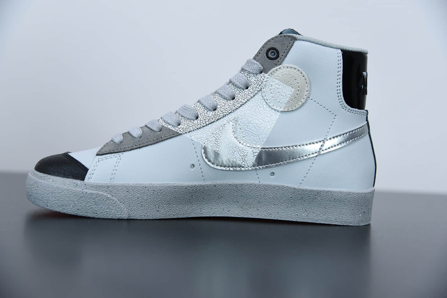 耐克Nike Blazer Mid '1977 Vintage “今朝明朝” 经典开拓者高帮百搭休闲运动板鞋纯原版本 货号:DC9170-001