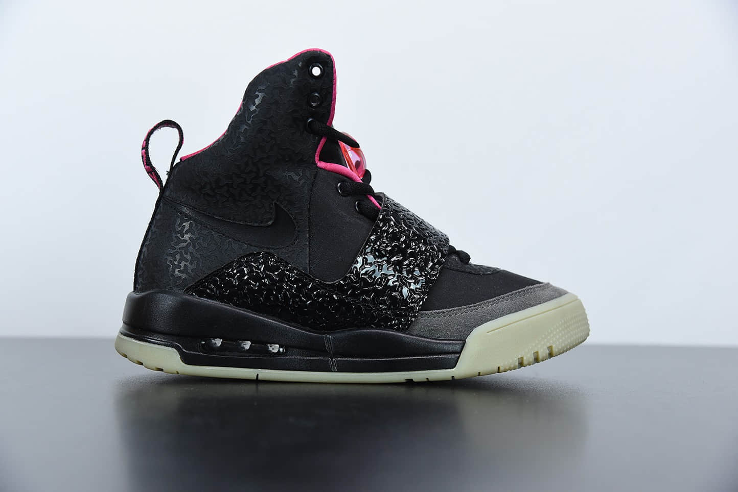 耐克Nike Air Yeezy 1Blink黑粉高街潮流篮球鞋纯原版本 货号:366164-003