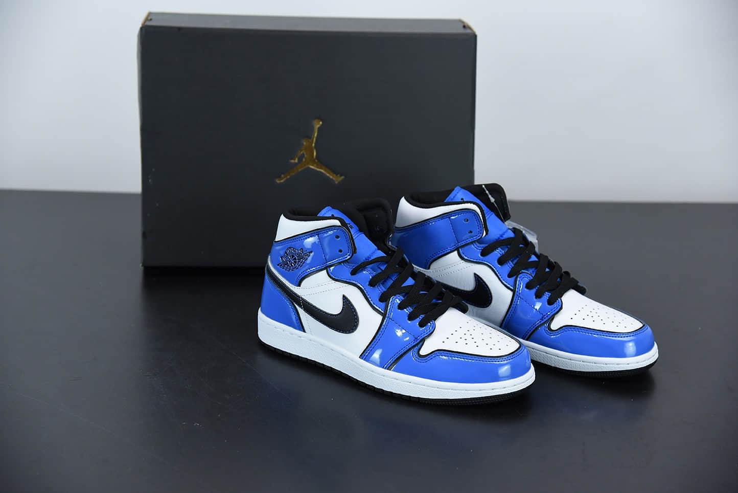 乔丹Air Jordan 1 Mid SE “Signal Blue”二次元小闪电中帮文化篮球鞋纯原版本 货号:DD6834-402