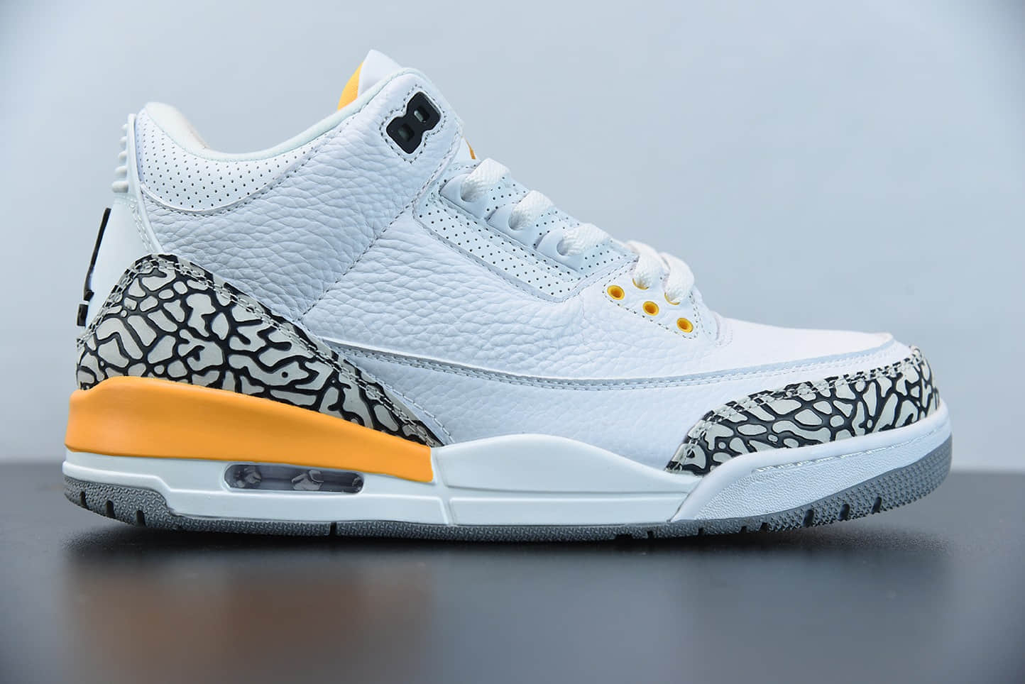 乔丹Air Jordan 3 “Laser Orange”白黄湖人配色中帮复古休闲运动文化篮球鞋纯原版本 货号：CK9246-108