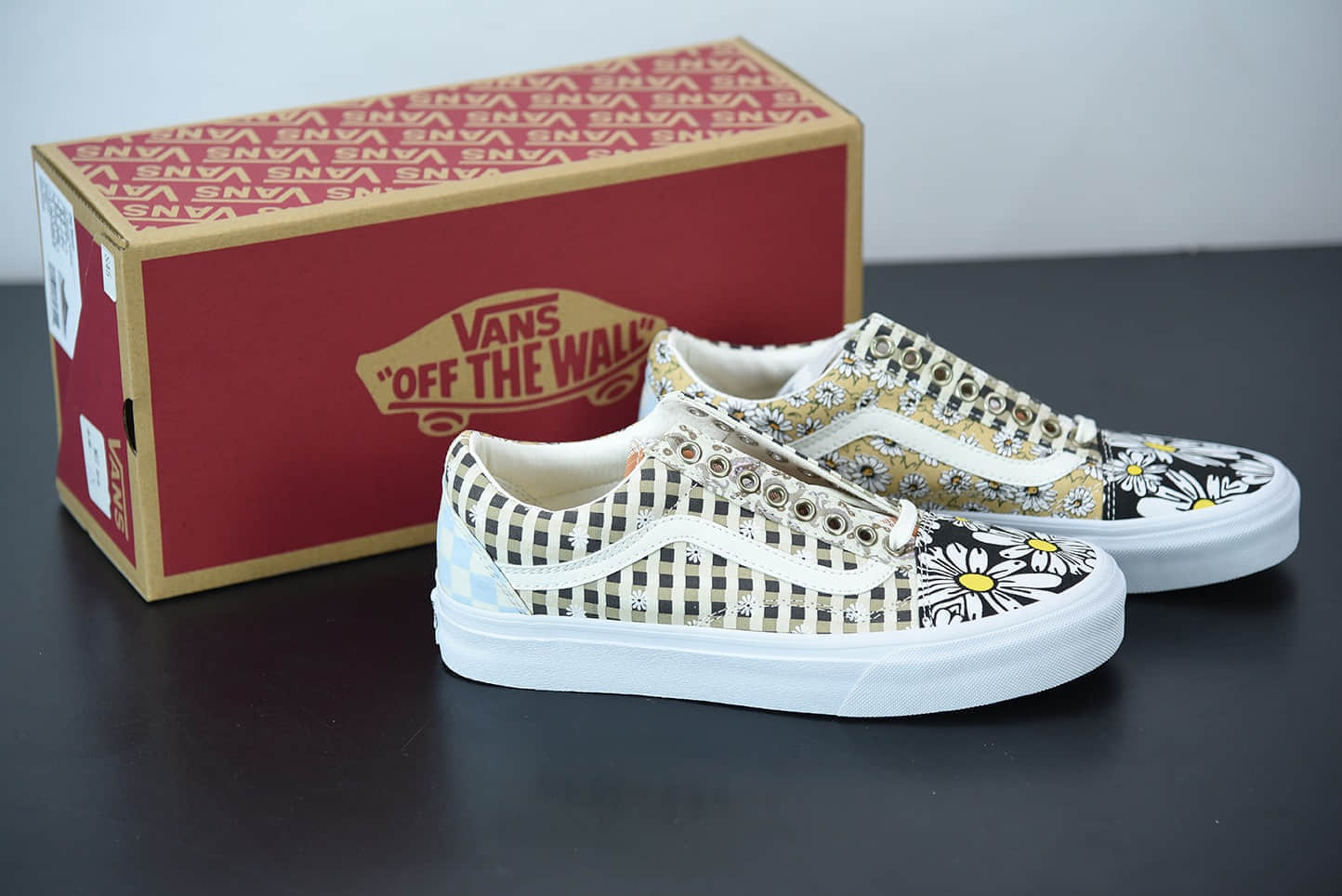 万斯VansOld Skool 拼接格纹小菊花低帮硫化休闲板鞋纯原版本 货号:VN0A7Q2J420