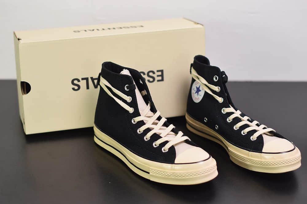 匡威Fear of God ESSENTIALS x Converse Chuck Taylor All Star 1970sGrey复刻高帮黑米白”帆布硫化板鞋“纯原版本 货号：167954C