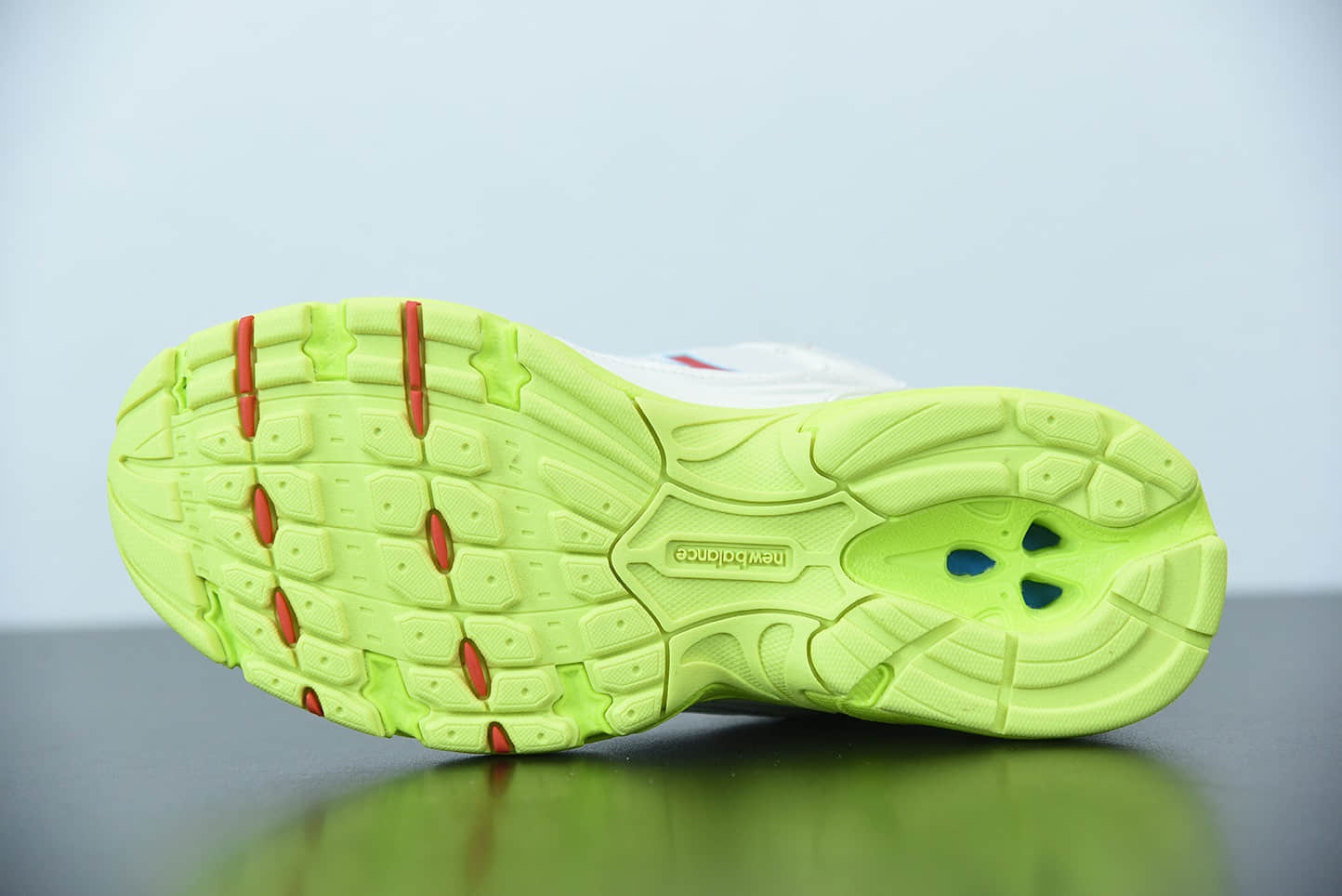 新百伦New Balance 530系列白橘荧光地复古休闲慢跑鞋纯原版本 货号：MR530SI