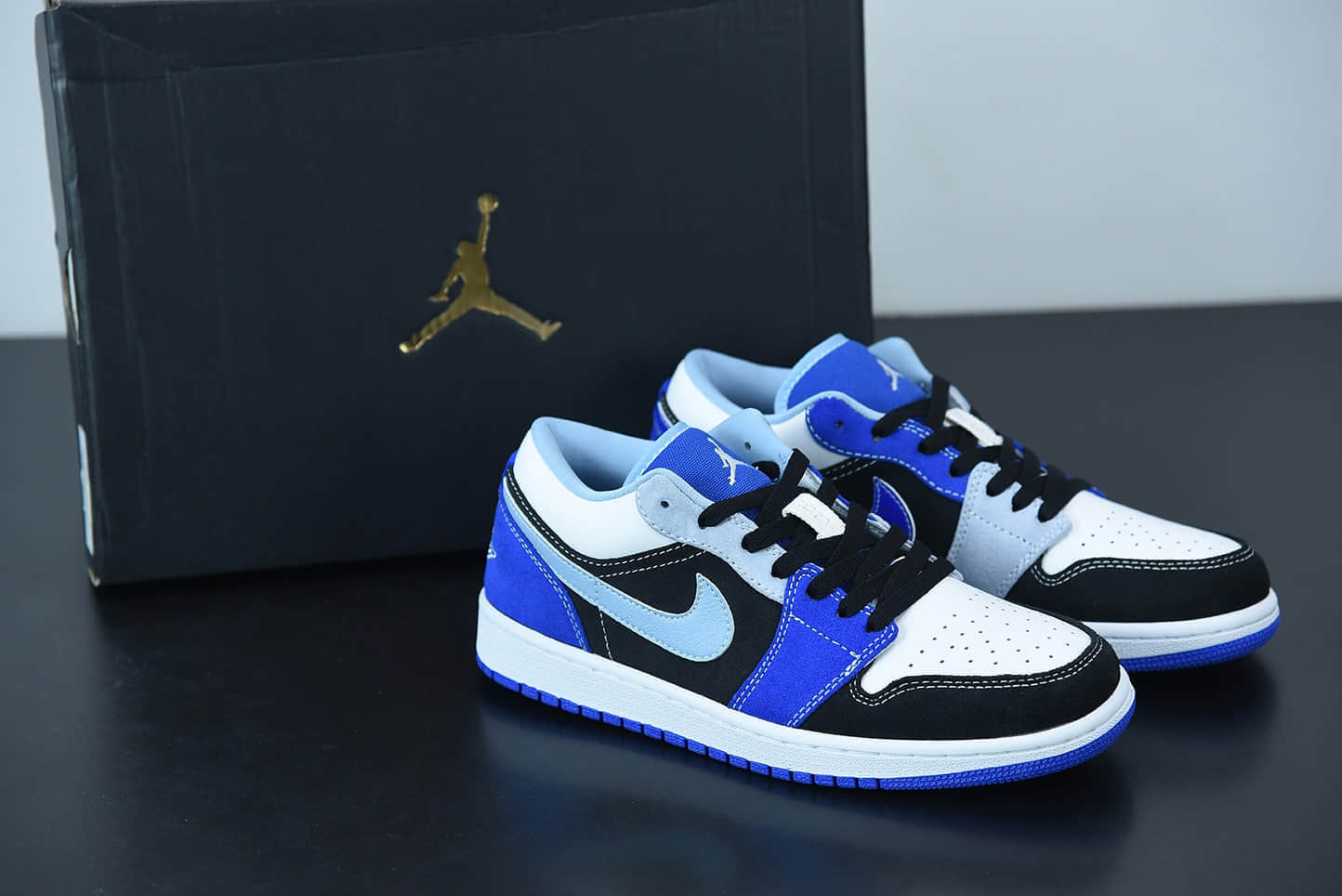 乔丹Air Jordan 1 Low 白蓝黑拼接低帮复古文化篮球鞋纯原版本 货号：DH0206-400