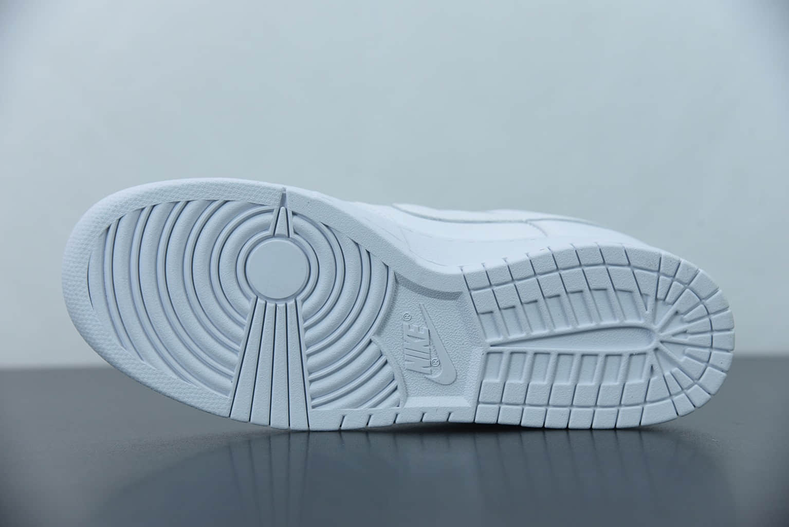 耐克 Nike SB Dunk Low Prm 纯白配色SB扣碎篮板时尚休闲板鞋纯原版本 货号:DD1503-109