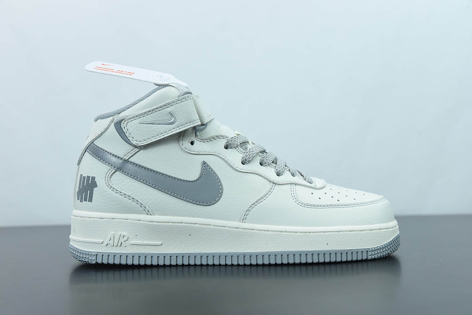 耐克 Nike Undefeated x NK Air Force 1 Mid夜魔侠空军一号中帮休闲板鞋纯原版本 货号：AO6617-306