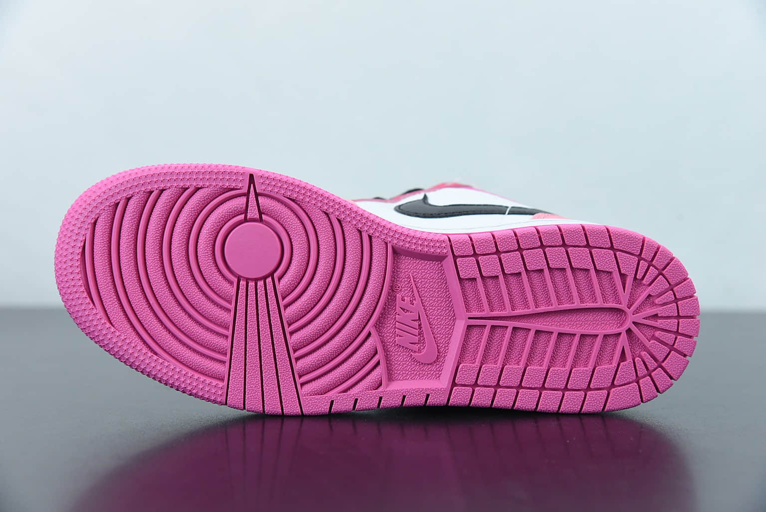 乔丹Air Jordan 1 Low 粉红拼接樱花粉低帮篮球鞋纯原版本 货号:553560-162