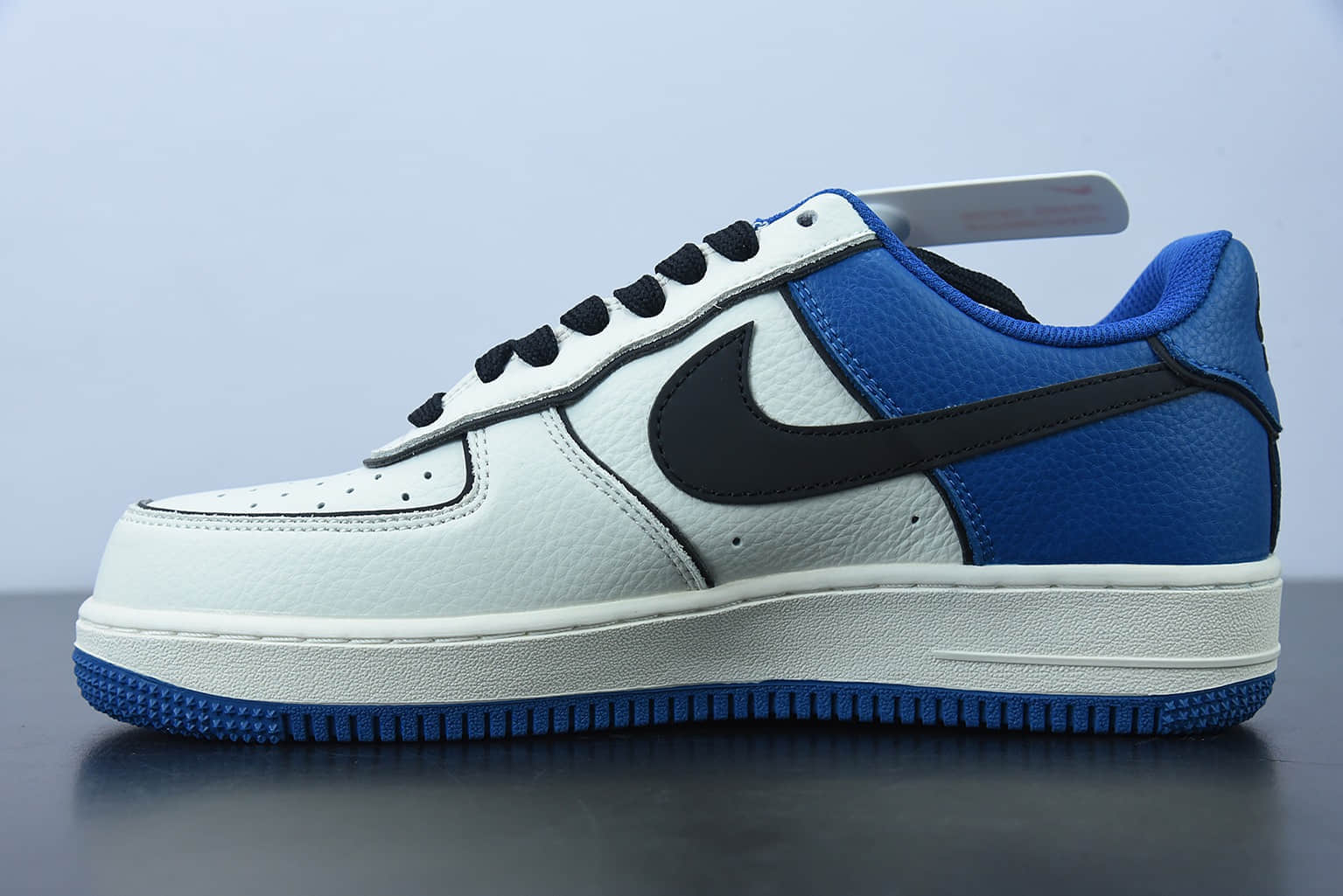 耐克 Nike Air Force 1'07 Low 情人节爱心米蓝炫彩“夜魔侠”空军一号低帮运动休闲板鞋纯原版本 货号: AL2236-300