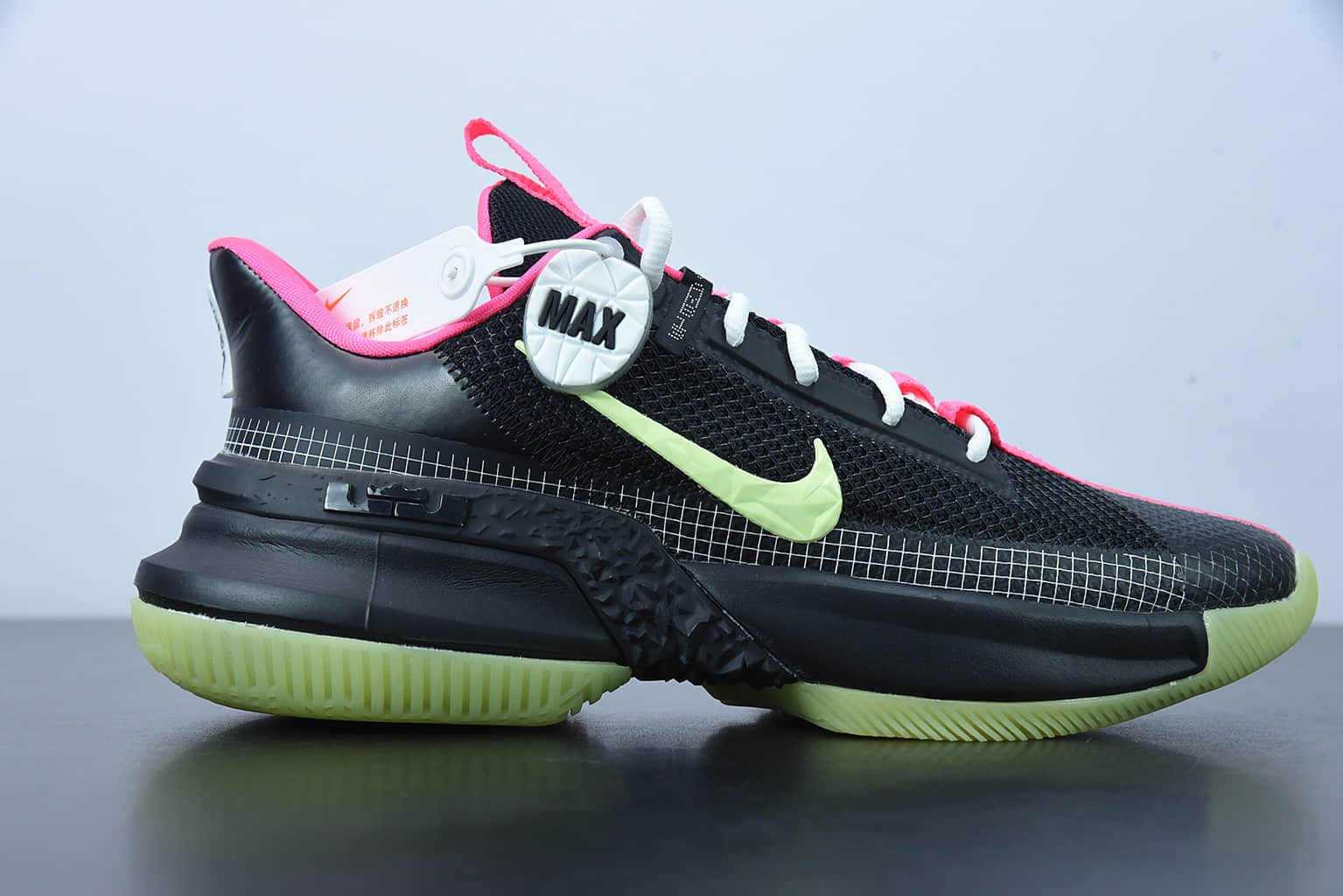 詹姆斯 LeBron Ambassador XIII Empire Jade 詹姆斯使节13夜光黑粉低帮实战篮球鞋纯原版本 货号：CQ9329-001