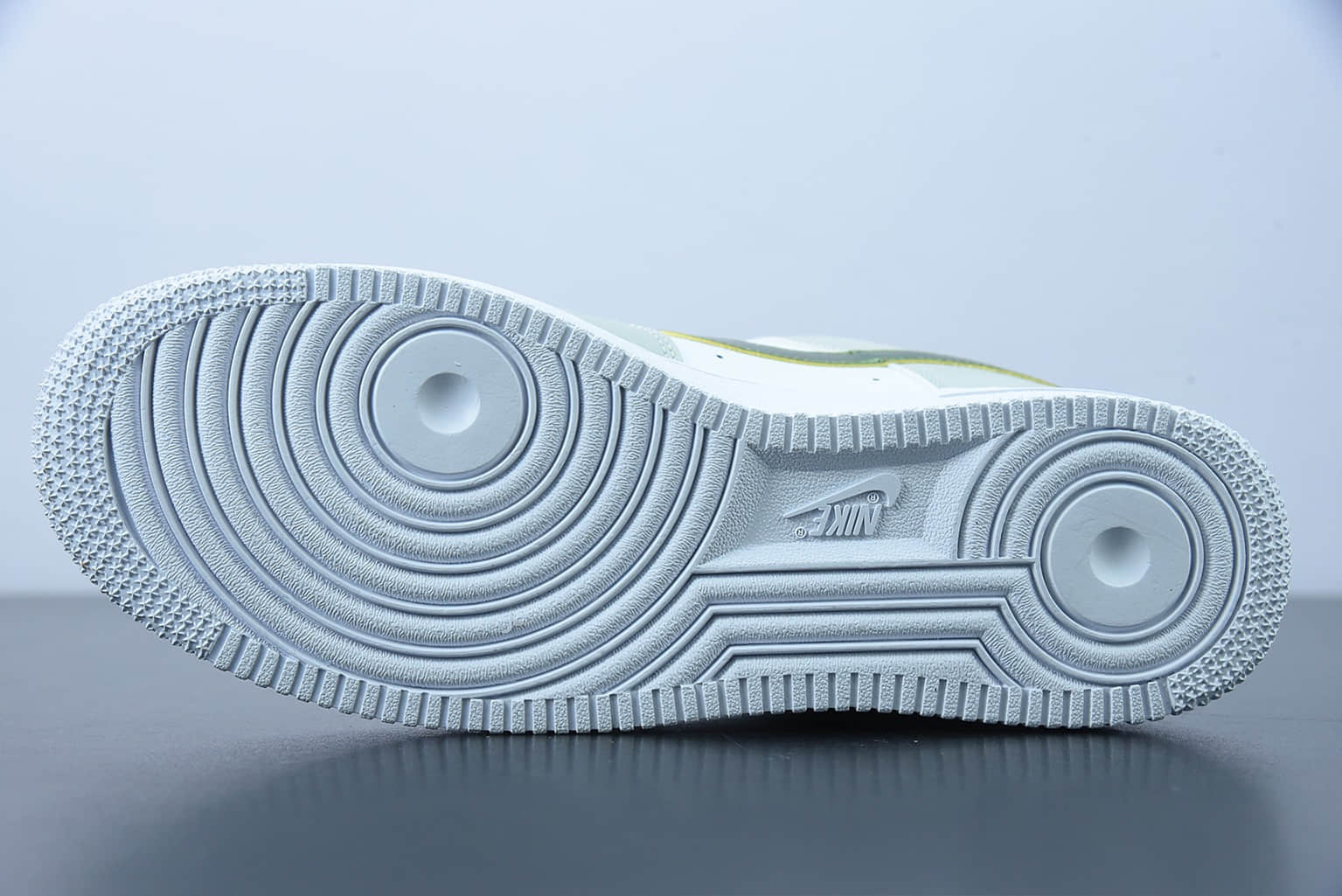 耐克 Nike Air Force 1 ’07 Low 白金空军一号低帮百搭休闲运动板鞋纯原版本 货号:DC9029-100