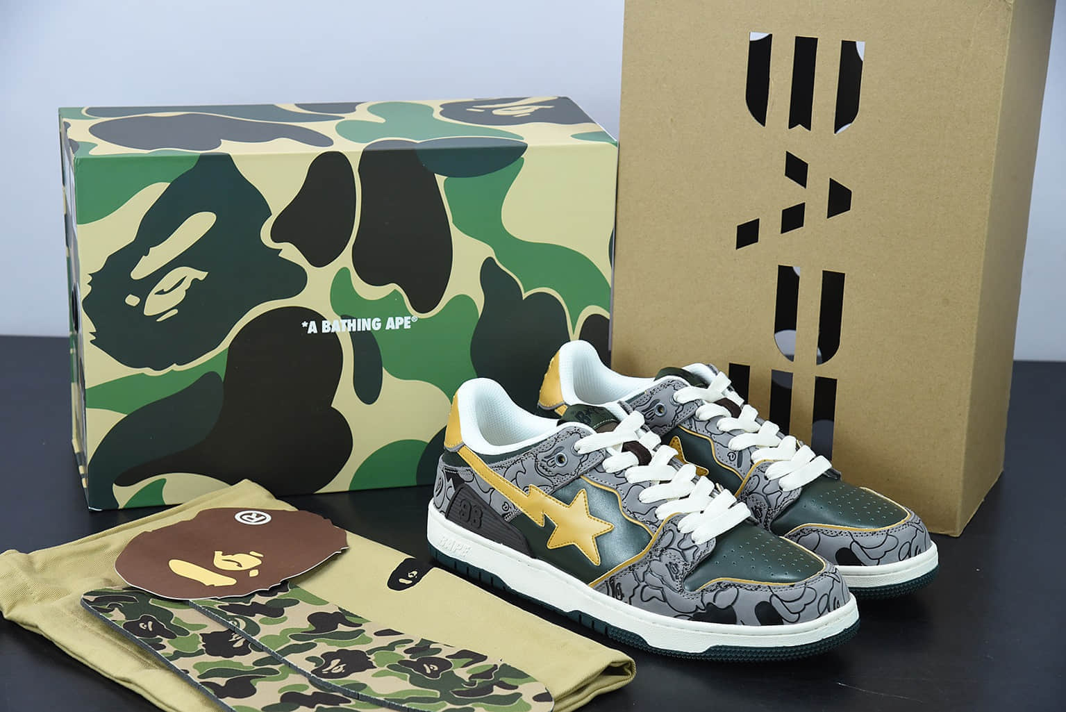 Human Made Bape Sta Sk8 To Nigo 潮流教父Nigo品牌灰黄色猿人头经典滑板百搭休闲运动板鞋纯原版本 货号：1G801009I