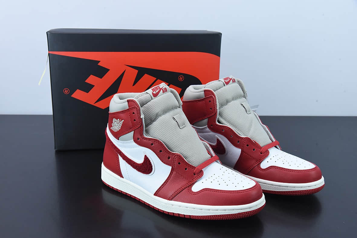 乔丹Air Jordan 1 High OG WMNS “Chenille” AJ1 乔丹1代白红灯芯绒高帮篮球鞋纯原版本 货号：DJ4891-061