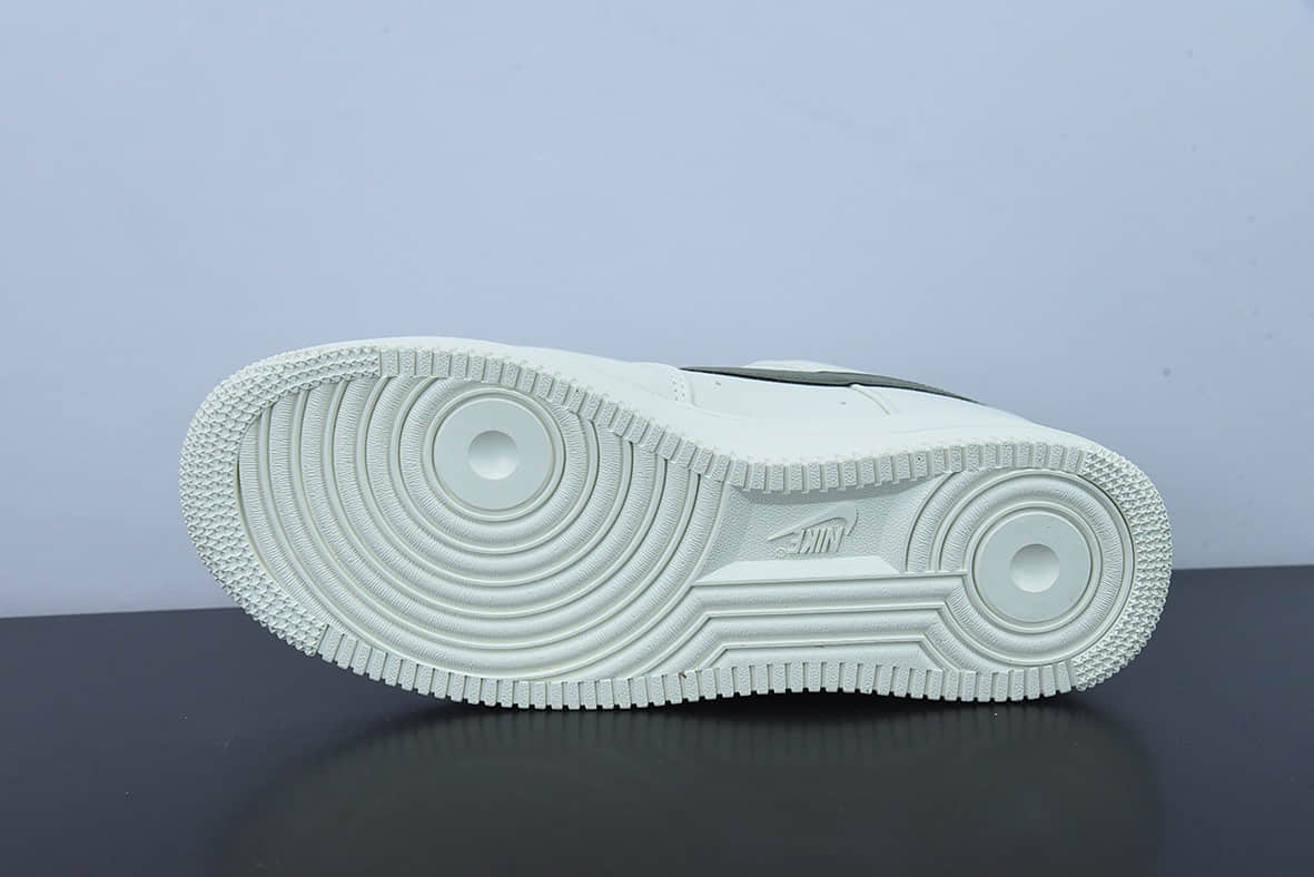 耐克Nike Air Force 1 '07 米军绿帆布3M反光空军一号低帮休闲板鞋纯原版本 货号:DG2296-008
