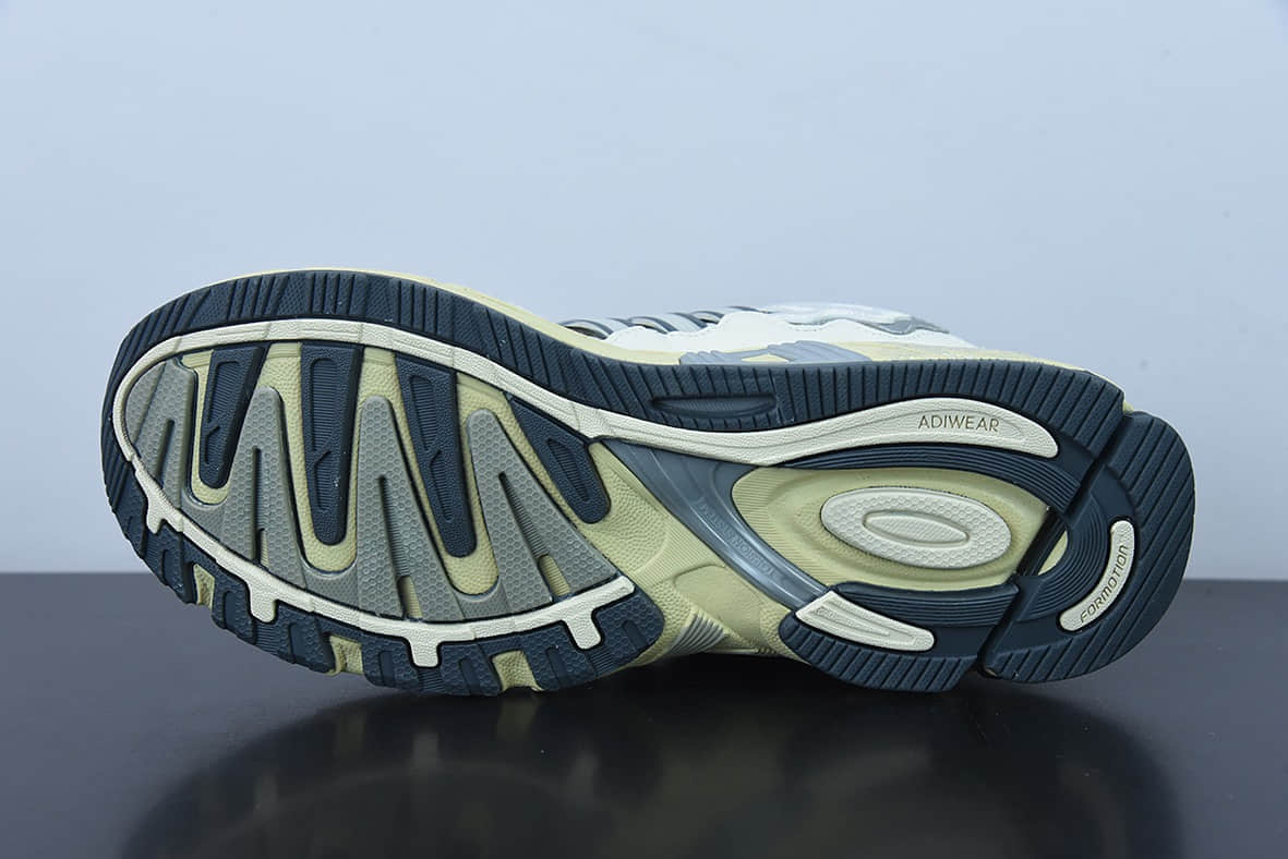 阿迪达斯Adidas Bad Bunny x adidas originals Response CL坏痞兔复古户外徒步鞋纯原版本 货号:GY0102