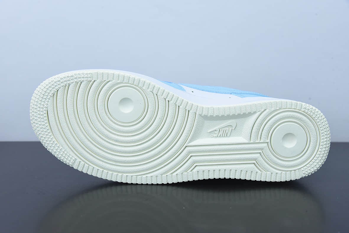 耐克Nike Air Force 1 07 LV8Light BlueLove天蓝白蝴蝶花朵印花空军一号低帮休闲板鞋纯原版本 货号:CW2288-661