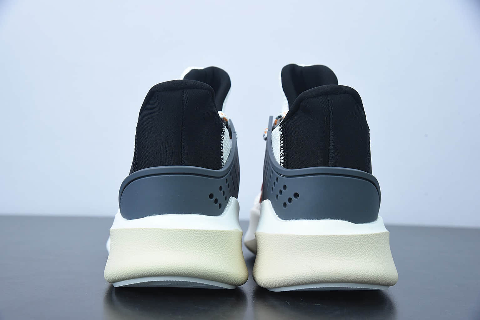 阿迪达斯Adidas EQT BASK ADV支撑者系列黑白橙透气轻便复古慢跑鞋纯原版本 货号：F33853