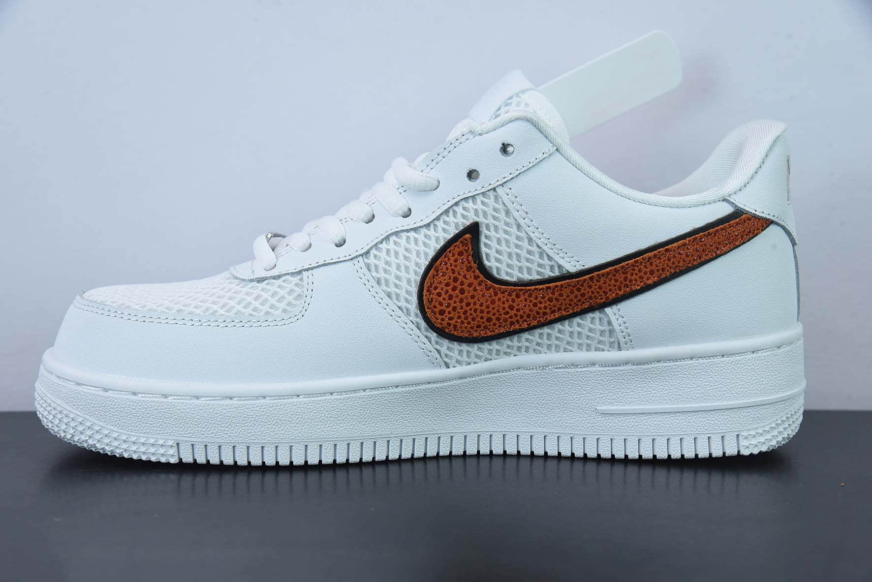 耐克Nike Air Force 1’07 LowWhiteRedSpace Silver皮革白橘网布空军一号经典低帮板鞋纯原版本 货号:DZ5228-100