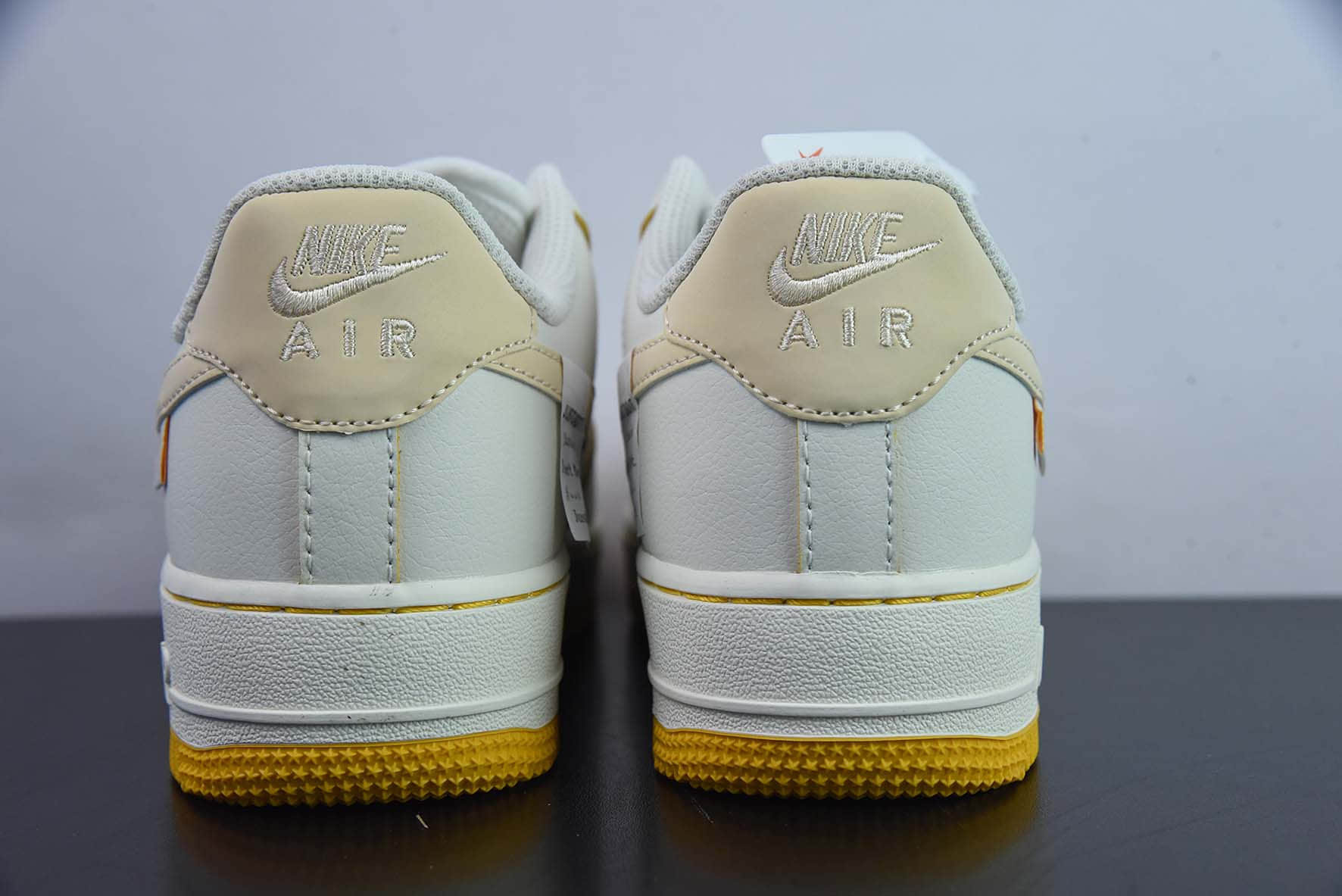 耐克Nike Air Force 1 AF1 米黄刺绣空军一号低帮休闲板鞋纯原版本 货号：FB1839-222