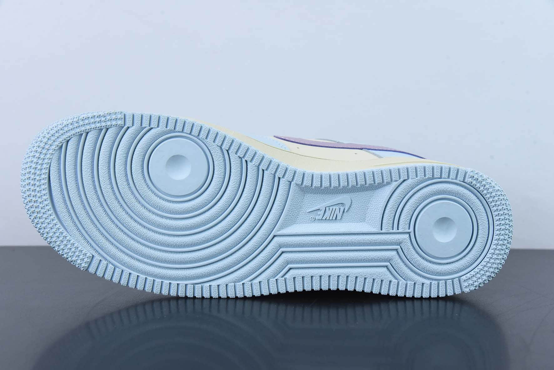 耐克Nike Air Force 1'07 Low Jade Hare玉兔空军一号低帮休闲板鞋纯原版本 货号：CW0088-111