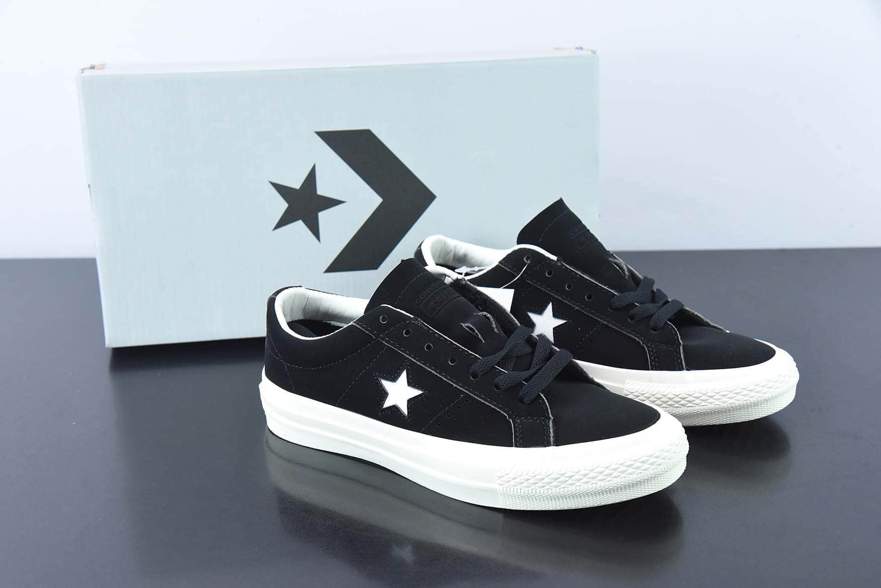 匡威Converse One Star Pro 黑色一星标匡威低帮复古休闲滑板鞋纯原版本 货号:A03674C