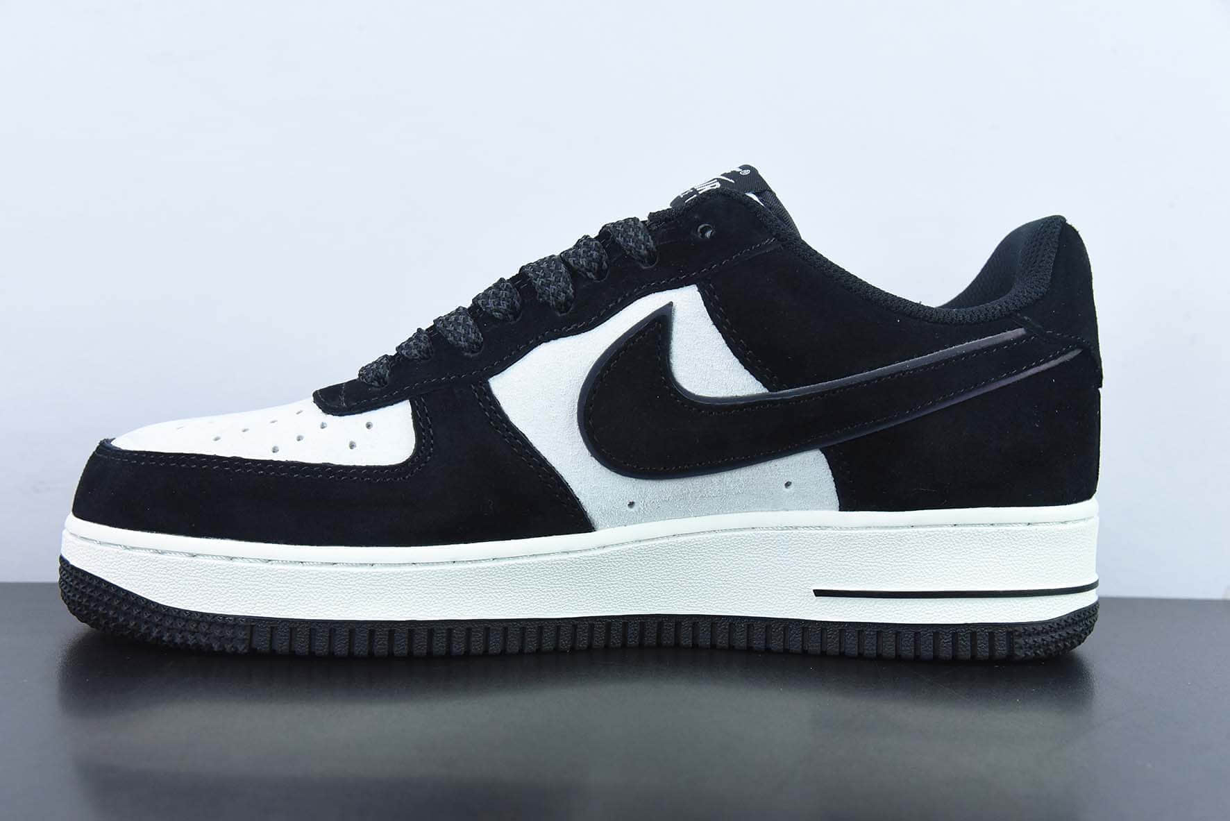 耐克Nike Air Force 1 AF1 黑白炫彩空军一号低帮休闲板鞋纯原版本 货号:MX0820-502