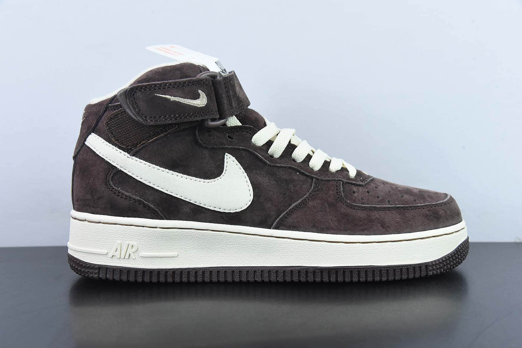 耐克Nike Air Force 1'07 Mid QS 咖啡色空军一号中帮休闲板鞋纯原版本 货号:DM0107-200