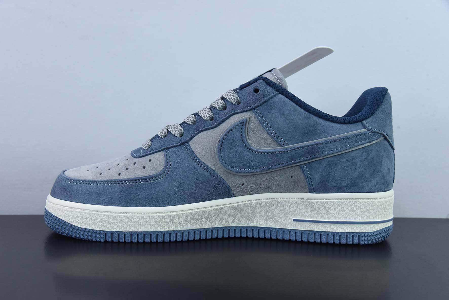耐克Nike AKIRA×NK Air Force 1 大友克洋联名麂皮灰蓝空军一号低帮运动休闲板鞋纯原版本 货号：DD9969-536