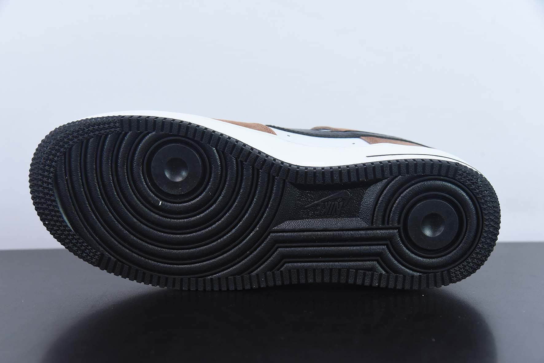 耐克Nike Air Force 1 Low '07 “蛇纹摩卡”低帮空军一号休闲板鞋纯原版本 货号：DE0023-800