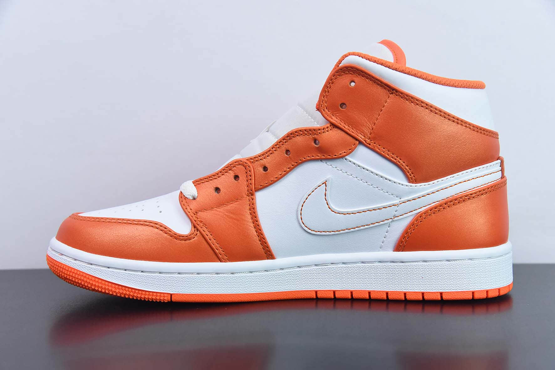 乔丹Air Jordan 1 Mid SE AJ1 白橙小扣碎中帮篮球鞋纯原版本 货号：DM3531-800