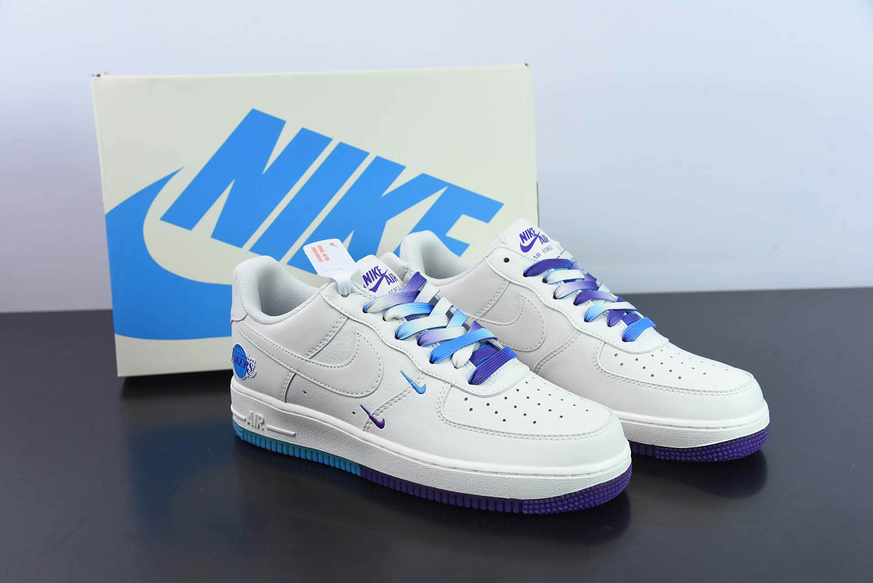 耐克Nike Air Force 1 Low '07 “米兰紫”洛杉矶复古湖人城市限定低帮空军一号休闲板鞋纯原版本 货号:LA9696-023