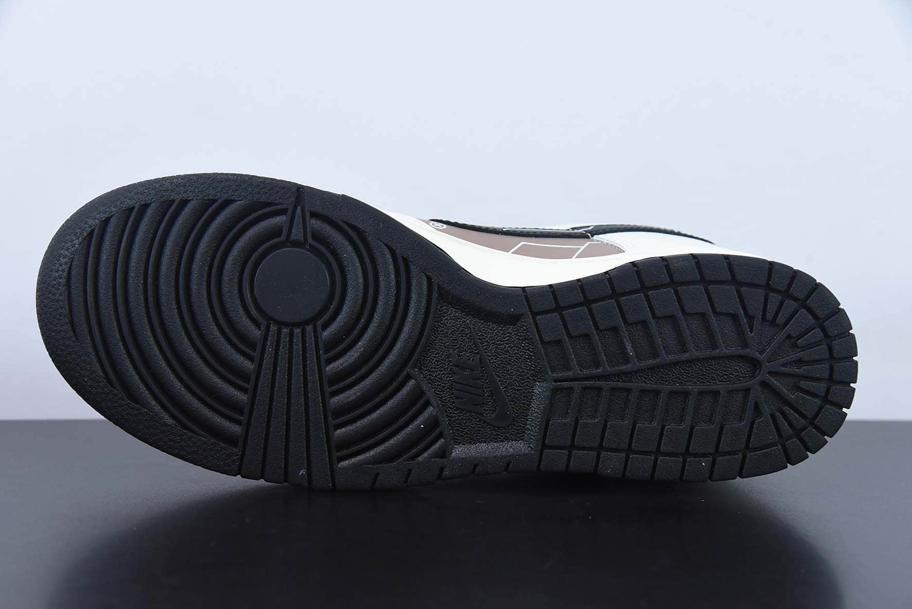 耐克Nike Otomo Katsuhiro x Nike SB Dunk Low 大友克洋联名电玩咖啡色SB低帮休闲滑板鞋纯原版本 货号:PS2363-002