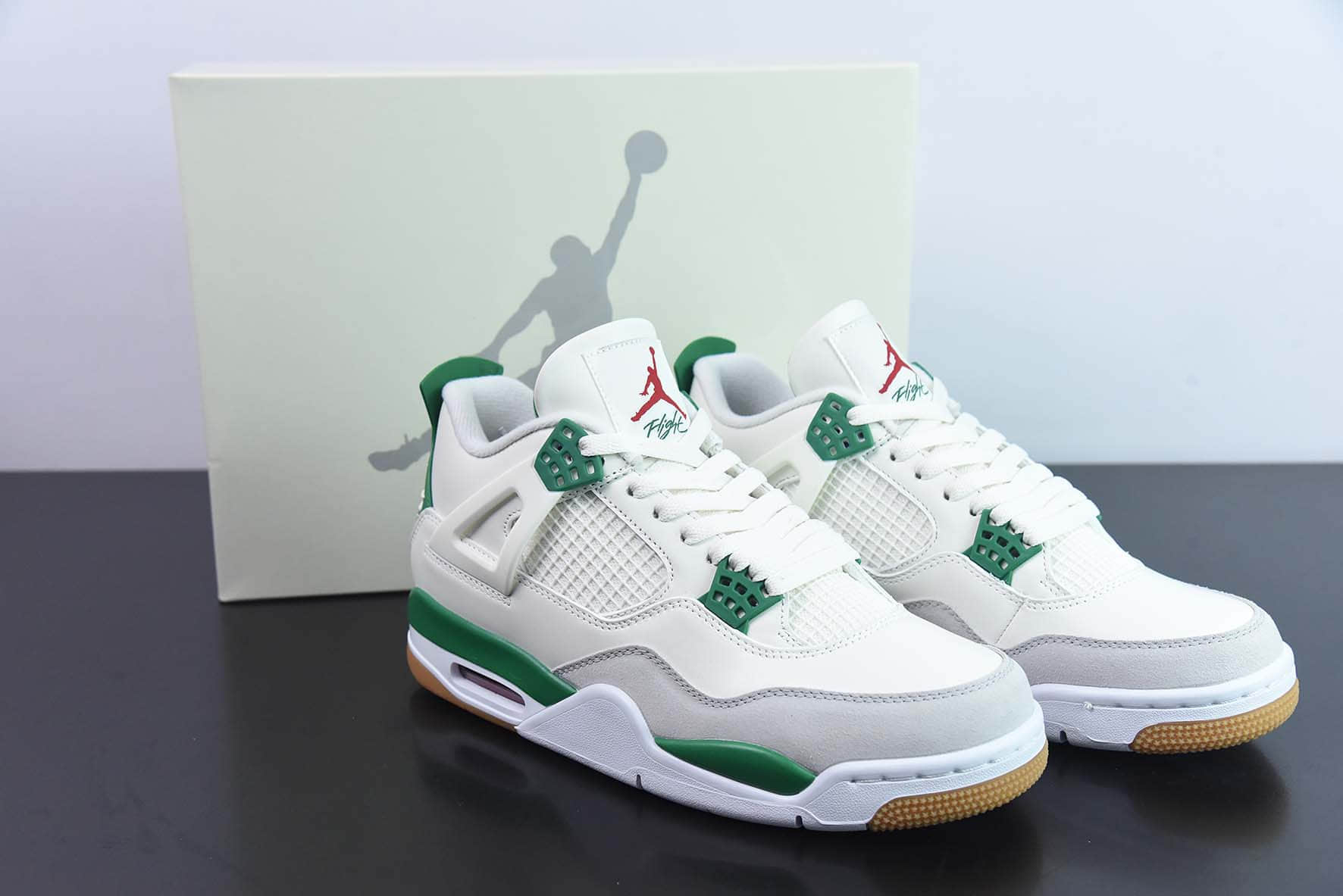 乔丹Air Jordan Nike SB x Air Jordan 4 AJ4 Pine Green白绿绿松石SB联名男子文化篮球鞋纯原版本 货号:DR5415-103