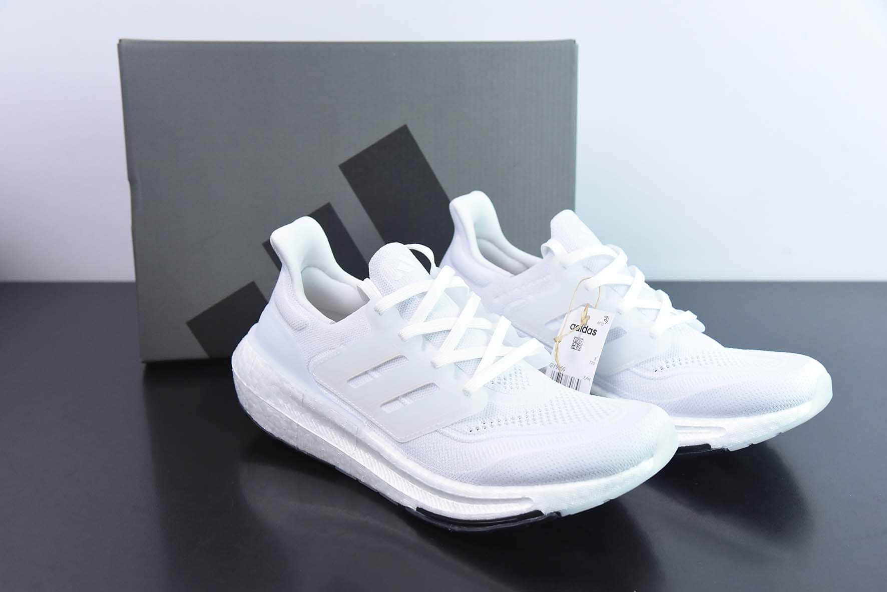 White Scarpe Eg8204 ADIDAS 愛迪達足球鞋兒童低筒室內X IN J, image size:1772x1183