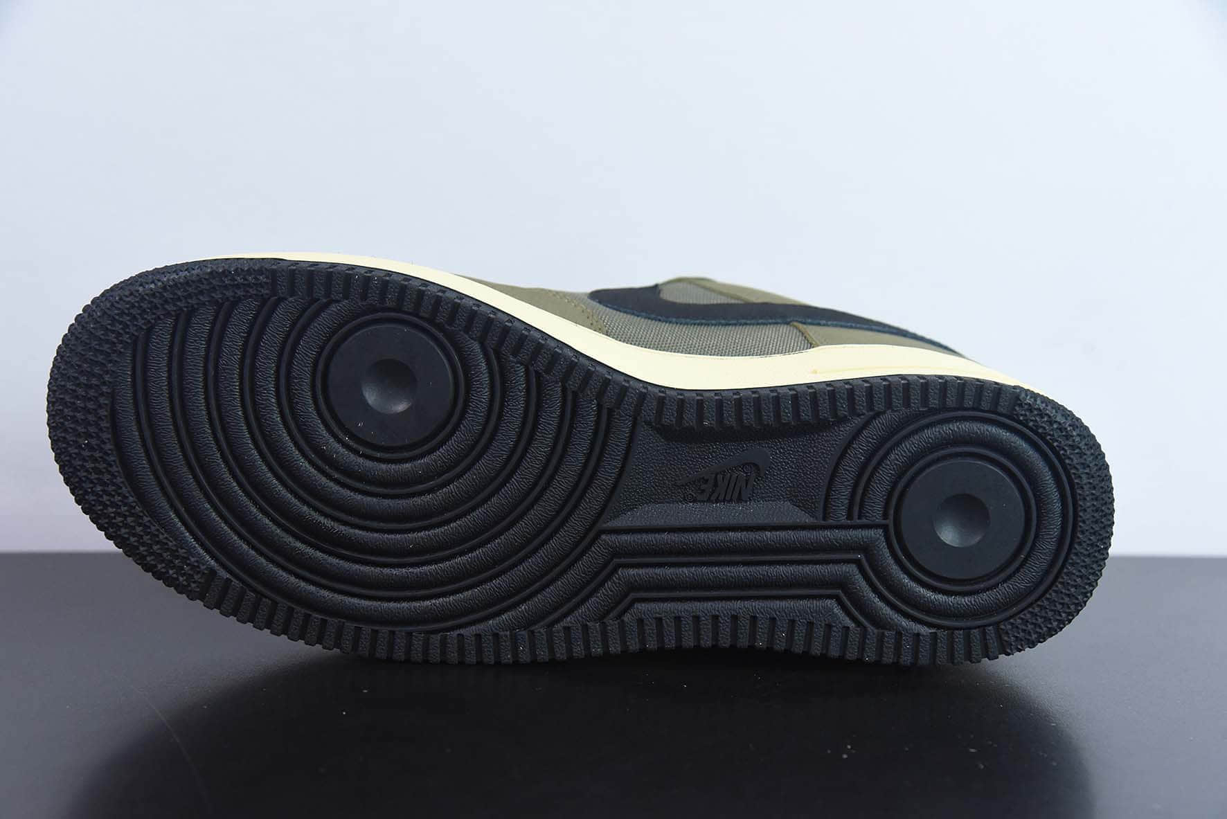 耐克Nike Undefeated x NK Air Force 1 Ballistic 橄榄绿五道杠不败联名款空军一号低帮休闲板鞋纯原版本 货号：DH3064-300