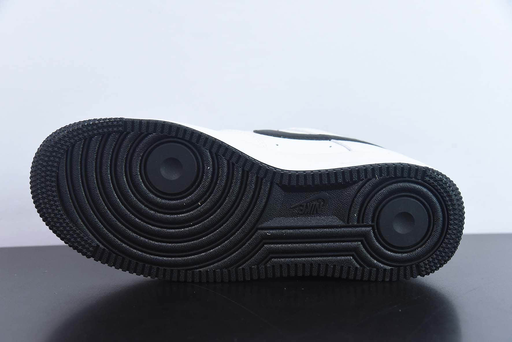 耐克Nike Air Force 1 Low 07 40周年限定黑白空军一号低帮休闲板鞋纯原版本 货号：MN5263-127