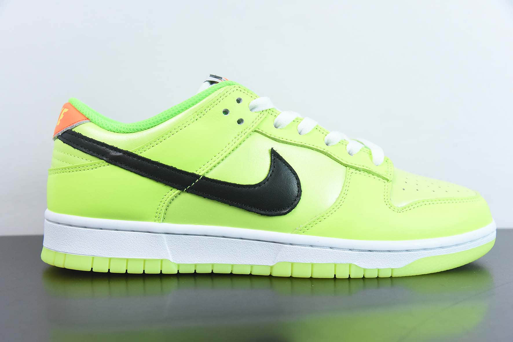 耐克Nike Dunk Low “Glow in the Dark”荧光绿SB低帮滑板鞋纯原版本 货号:FJ4610-702