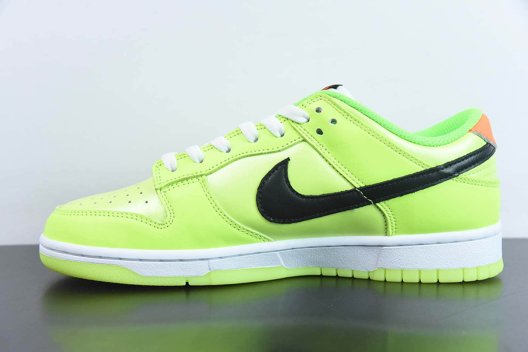 耐克Nike Dunk Low “Glow in the Dark”荧光绿SB低帮滑板鞋纯原版本 货号:FJ4610-702