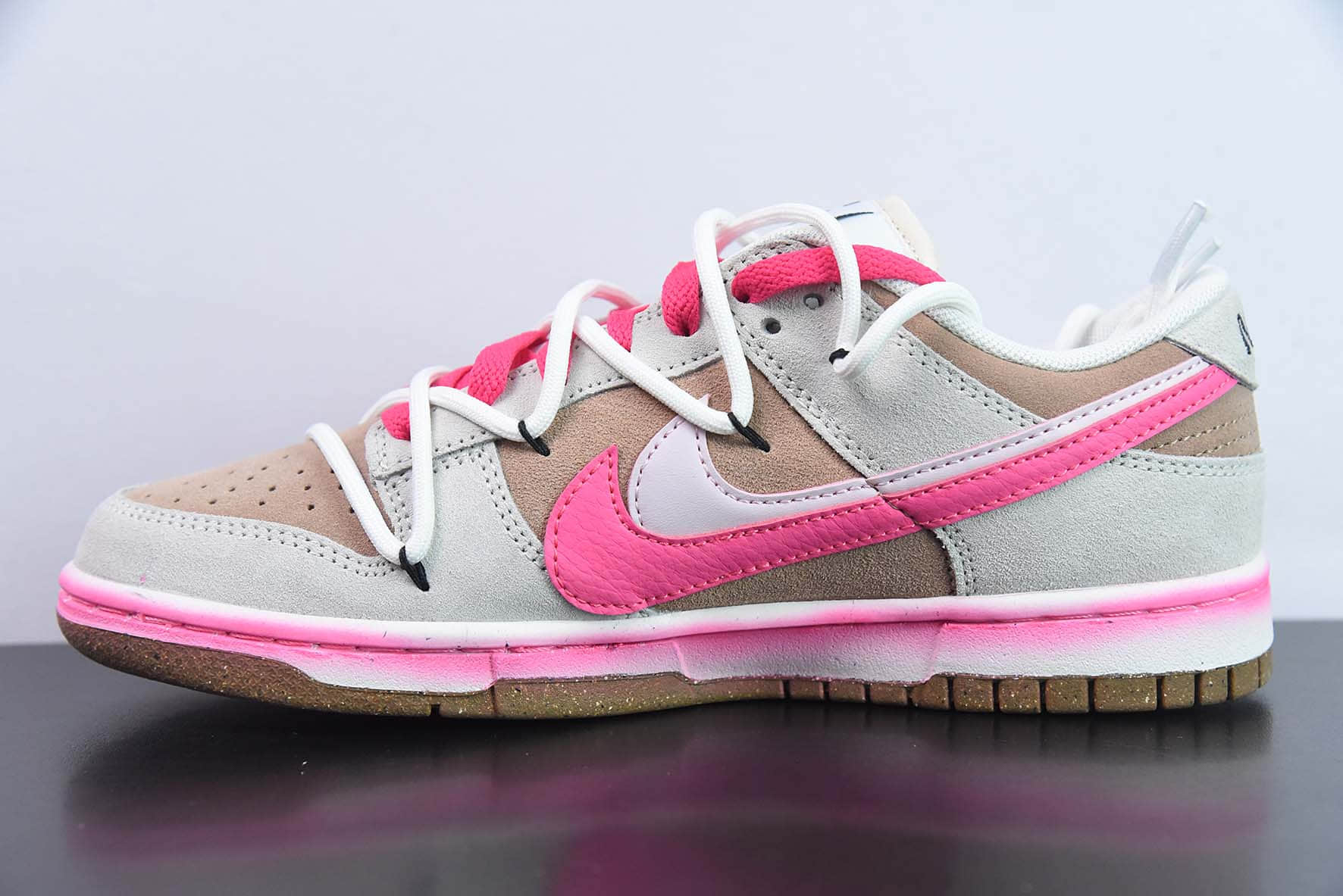 耐克Nike SB Dunk Low 85 粉白渐变双钩SB低帮休闲板鞋纯原版本 货号:DO9457-131