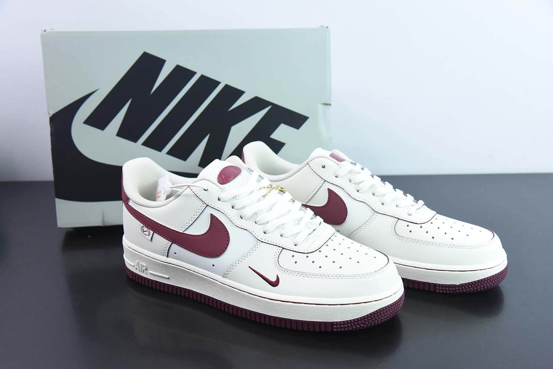 耐克Nike Air Force 1'07 Low “Lafite” 拉菲酒红小勾空军一号低帮休闲板鞋纯原版本 货号：FB1839-215