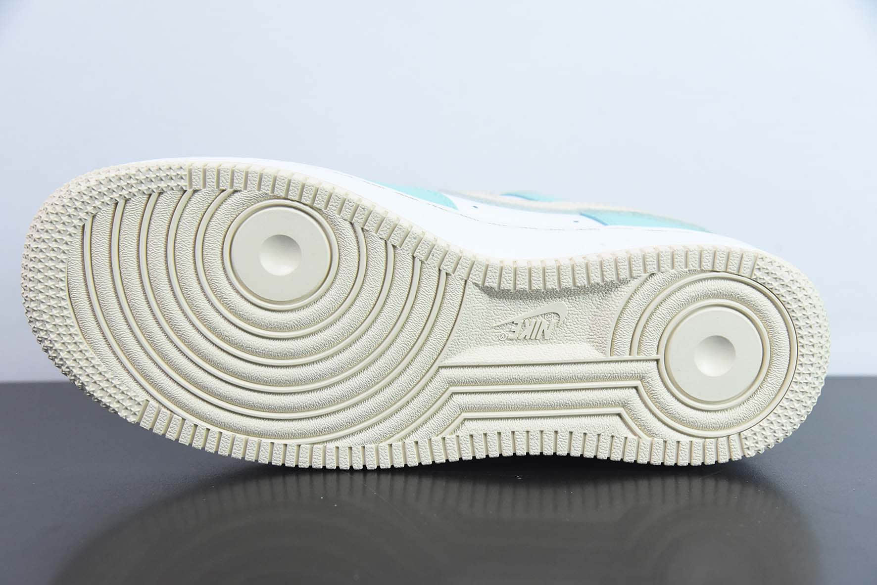 耐克Nike Air Force 1’07 LV8MintWhiteKhaki拼接薄荷绿粉卡其空军一号经典低帮百搭休闲运动板鞋纯原版本 货号:DV7762-300