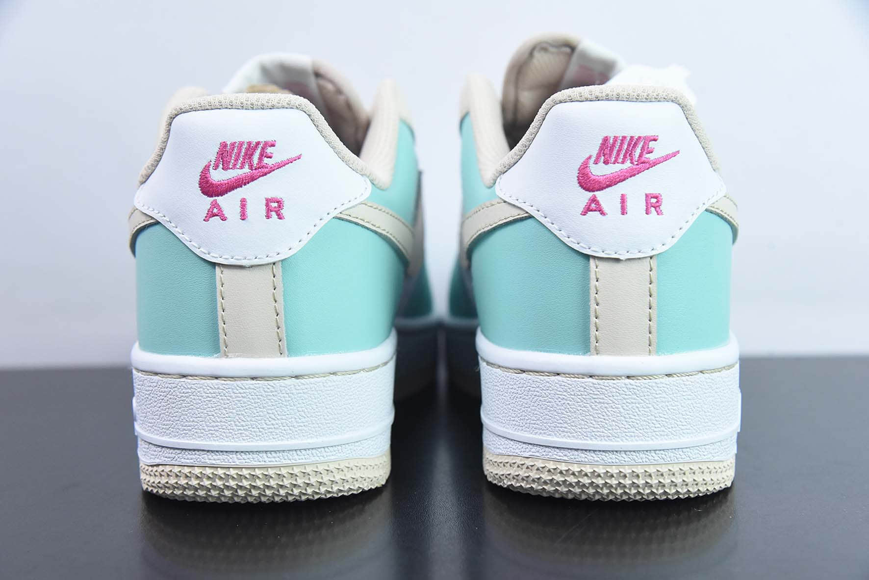 耐克Nike Air Force 1’07 LV8MintWhiteKhaki拼接薄荷绿粉卡其空军一号经典低帮百搭休闲运动板鞋纯原版本 货号:DV7762-300