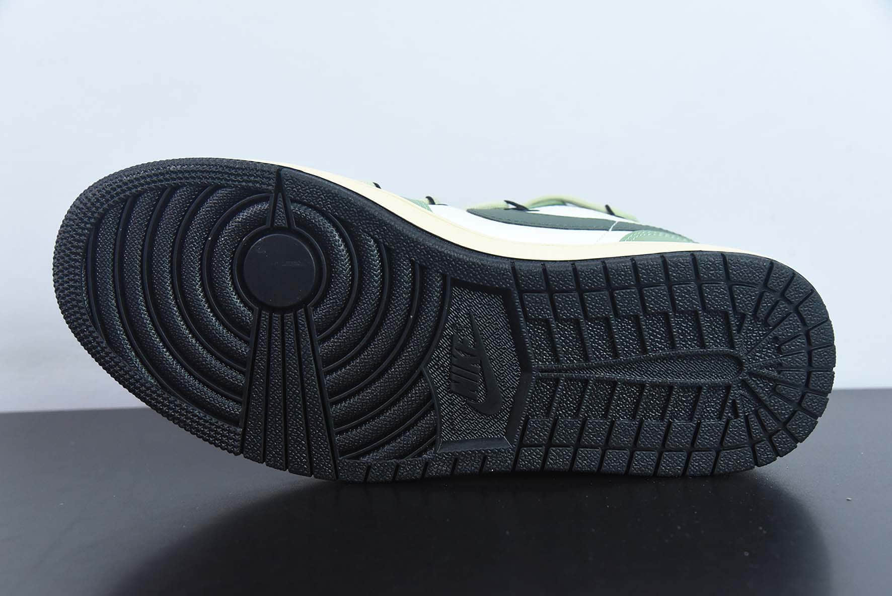 乔丹Air Jordan Low AJ1白绿双绑绳低帮经典复古运动篮球鞋纯原版本 货号:553558-062