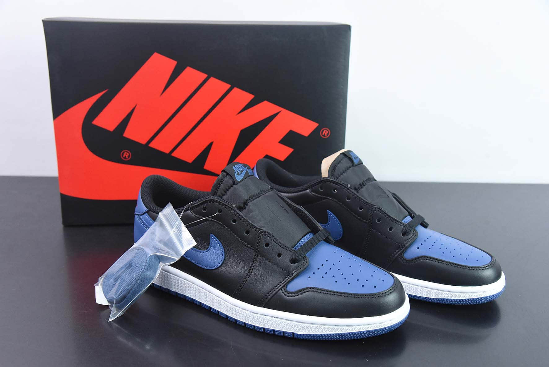 乔丹Air Jordan 1 Retro Low AJ1黑蓝低帮复古文化篮球鞋纯原版本 货号：CZ0775-041