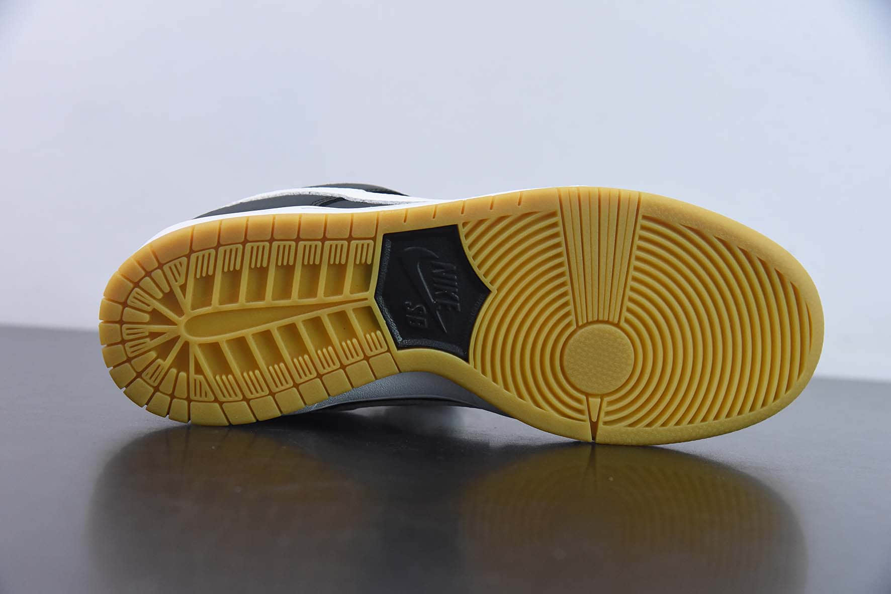 耐克Nike SB Dunk Low Pro ISO生胶黑白扣篮系列复古低帮休闲运动滑板鞋纯原版本 货号:CD2563-001