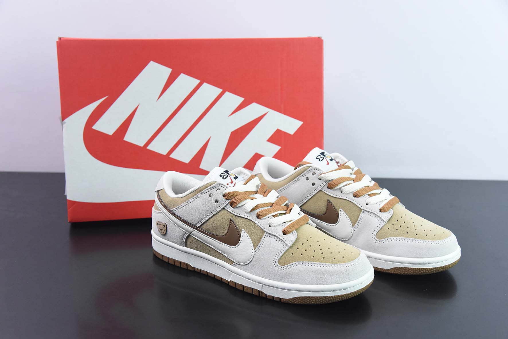 耐克Nike SB Dunk Low SE 85 Grey Green85小熊饼干 SB扣篮系列低帮休闲运动滑板板鞋纯原版本 货号:DO9457-102