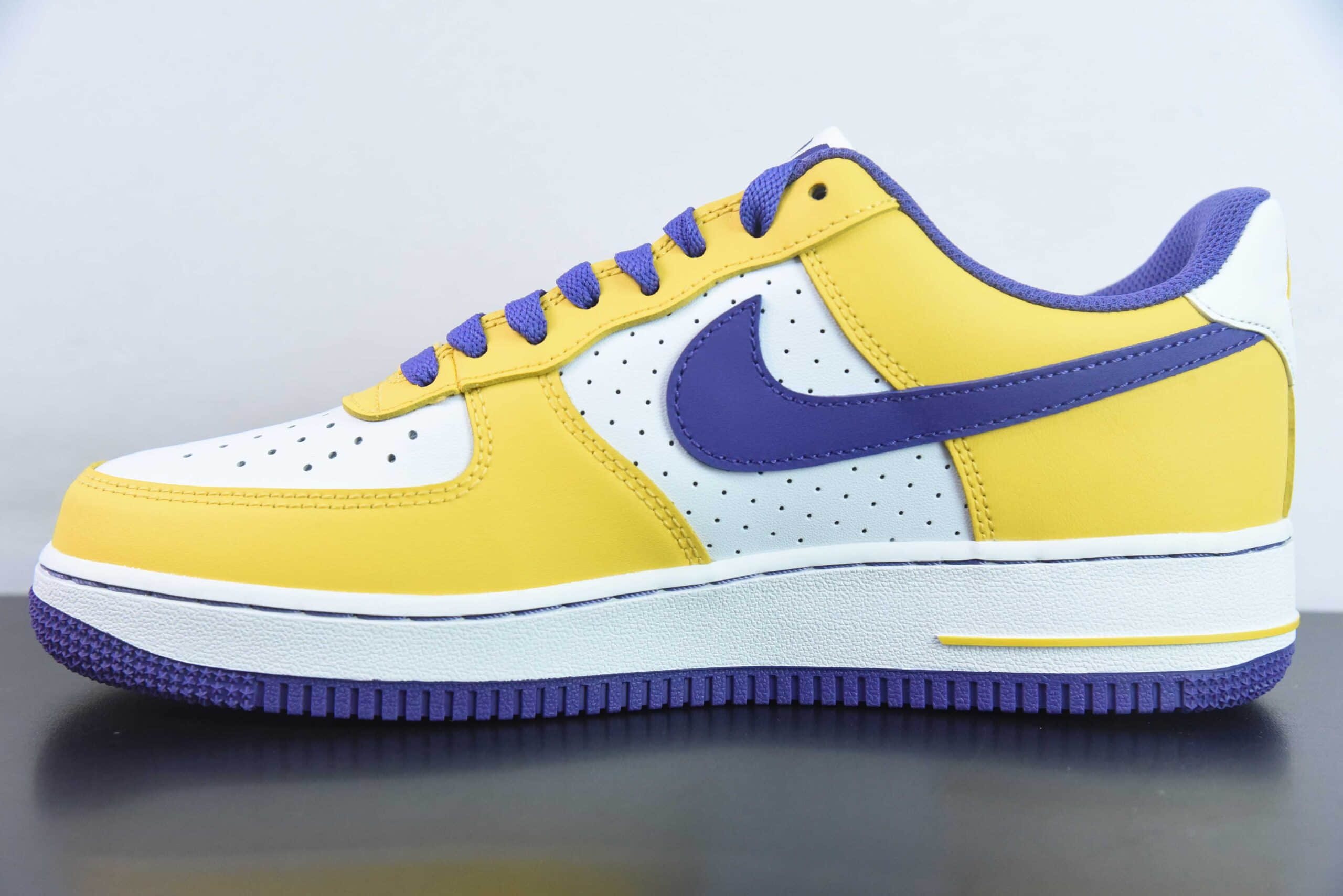 耐克Nike Kobe Bryant x NK Air Force 1 Low Retro QS科比限定白紫黄紫金湖人空军一号低帮休闲板鞋纯原版本 货号:FZ1151-100