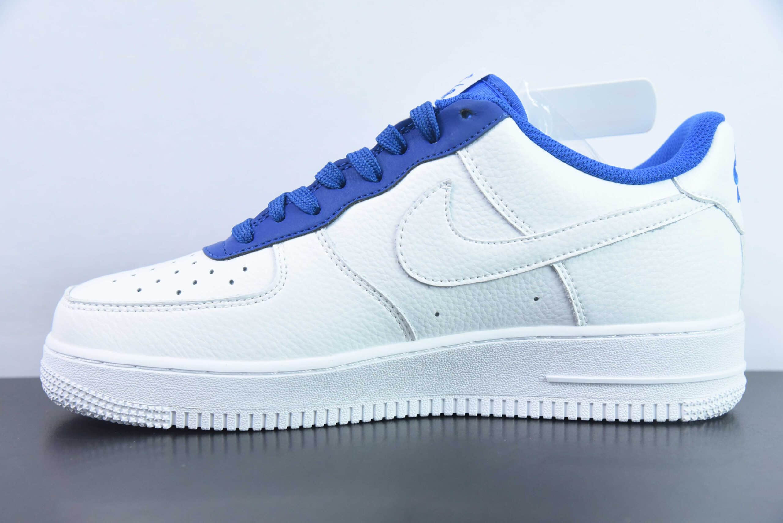 耐克Nike Fragment Design x Nike Air Force 1’07 LowFragment Design藤原浩主理品牌皮革白蓝藤原浩闪电空军一号经典低帮百搭休闲运动板鞋纯原版本 货号:TT0801-607